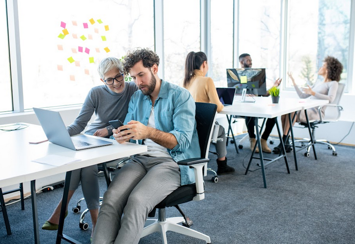 Private Office Vs Coworking Space: Which One Is Right For Your Business?