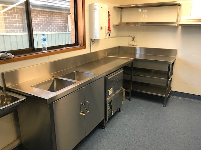 Commercial Stainless Steel Benches: The Sturdy Foundation for Efficient Kitchen Operations