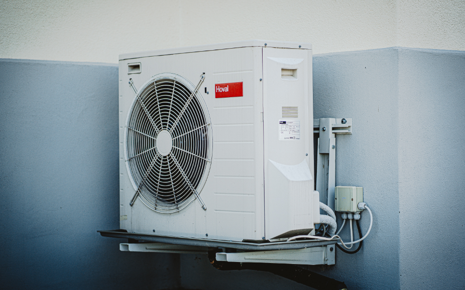 7 Warning Signs That Your Air Conditioner Needs Service