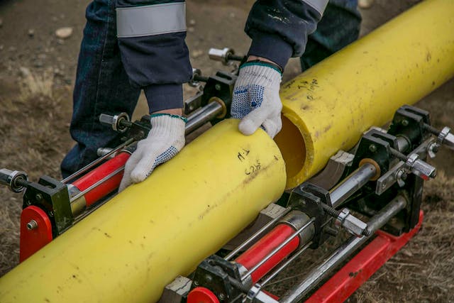 6 Signs That You Have a Sewer Line Leak