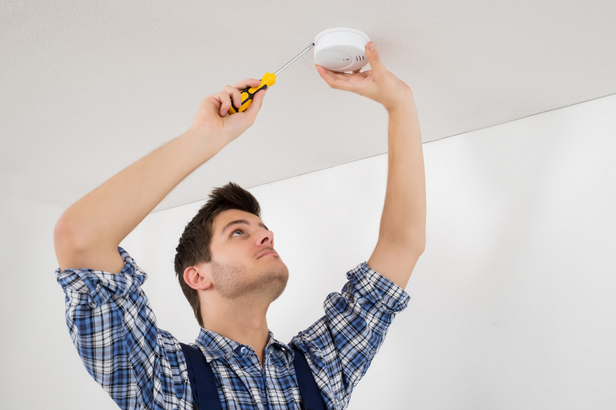 Smoke Alarm Savvy: A Guide for Homeowners & Renters