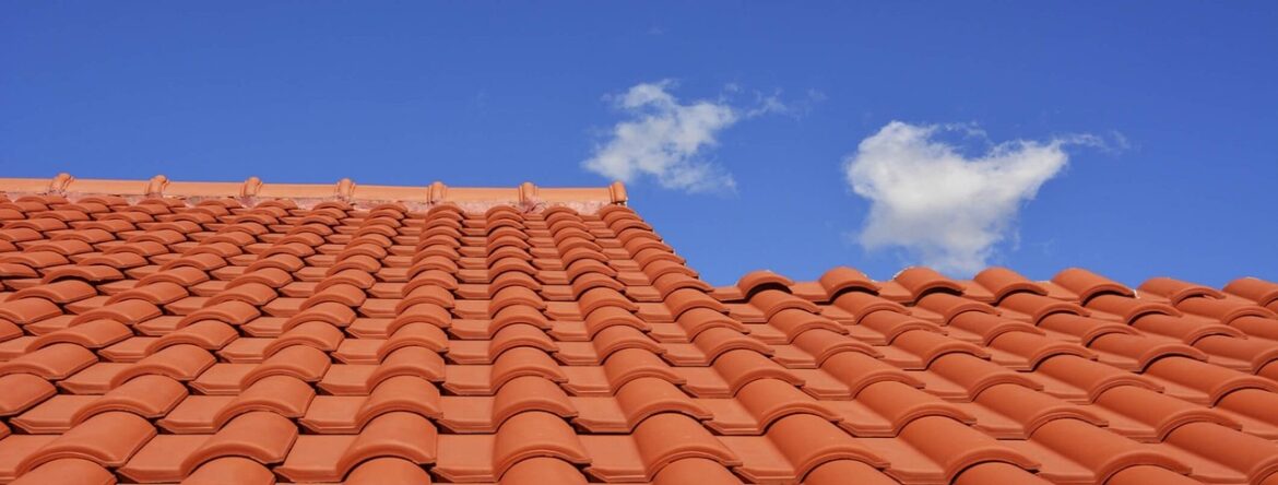 Pros and Cons of Popular Low Slope Roofing Materials for Your Store