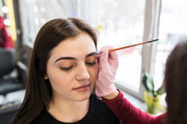 Why Your Brow Tint Isn’t Lasting And What It Says About Your Daily Routine