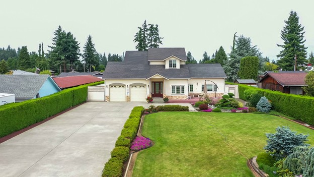 Cleanup and Renovation Tasks to Prioritize Before Selling Your Home