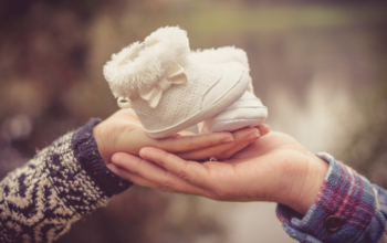 shoes-pregnancy-new-mom-hands