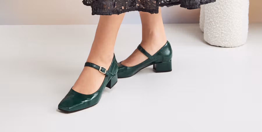 How to Style Mary Jane Shoes for Everyday Wear
