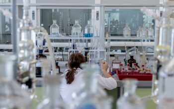 Research Peptide Suppliers for Laboratory Buyers